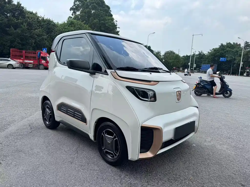 Baojun E200 2021