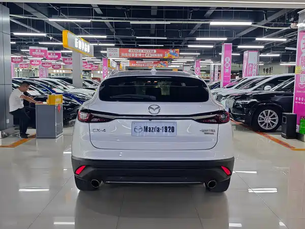 Mazda CX-4 2021