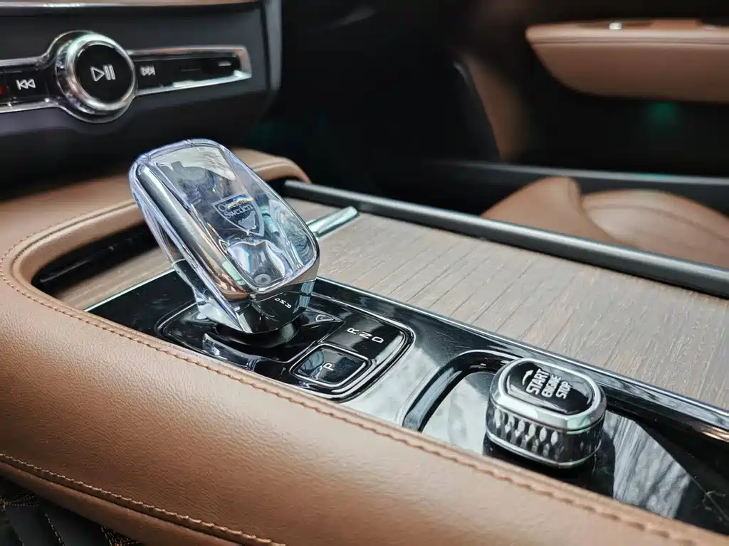 Volvo S90 2023 — фото 13