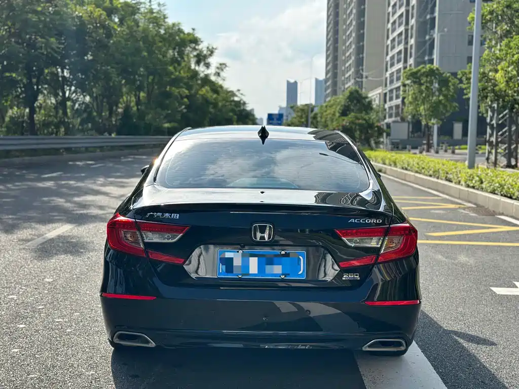 Honda Accord 2020 — фото 8
