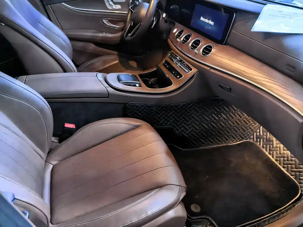 Mercedes-Benz E-Class 2021 — фото 10