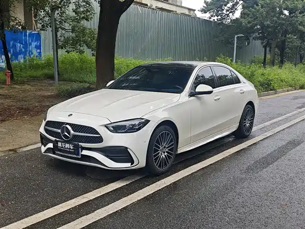 Mercedes-Benz C-Class 2025