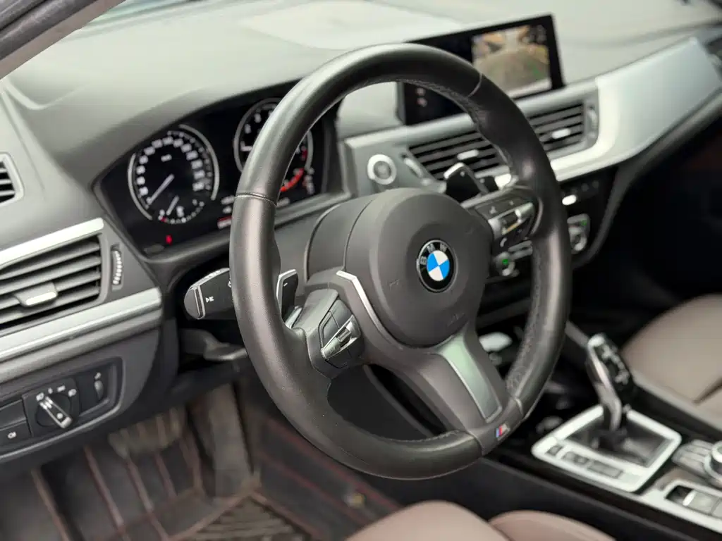 BMW 1 Series 2020 — фото 4