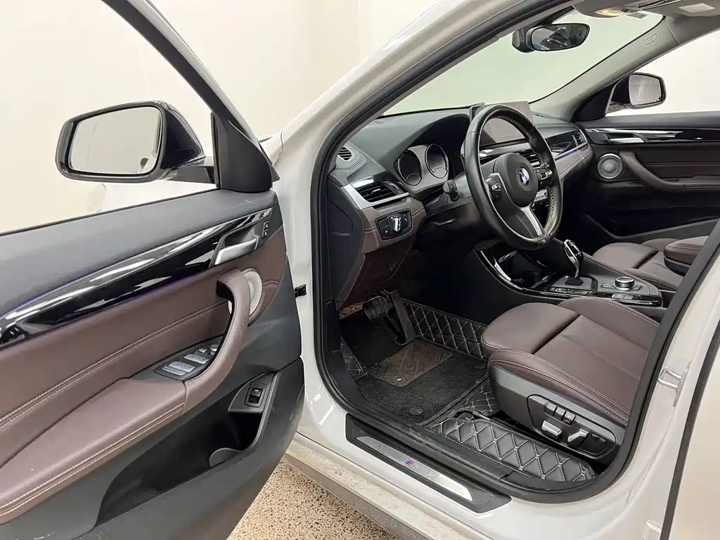 BMW X2 2023 — фото 14