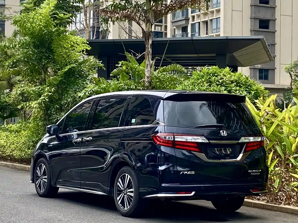 Honda Odyssey 2021 — фото 16
