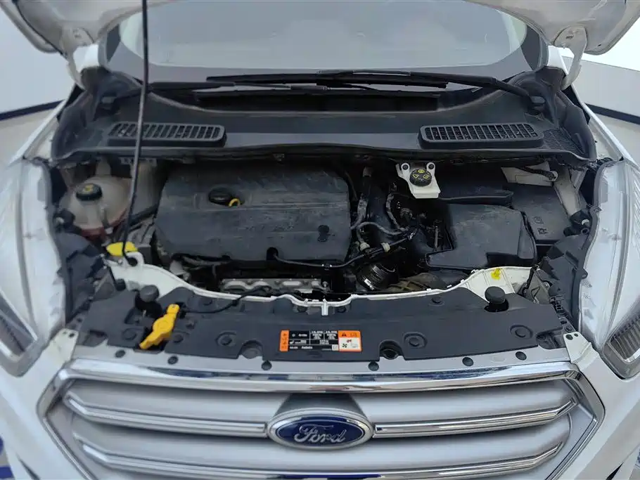 Ford Kuga 2018 — фото 10