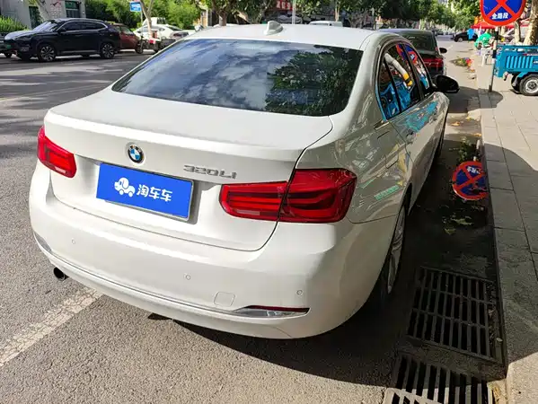 BMW 3 Series 2016