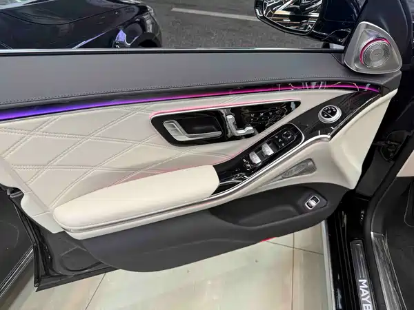 Mercedes-Benz Maybach S-Class 2025