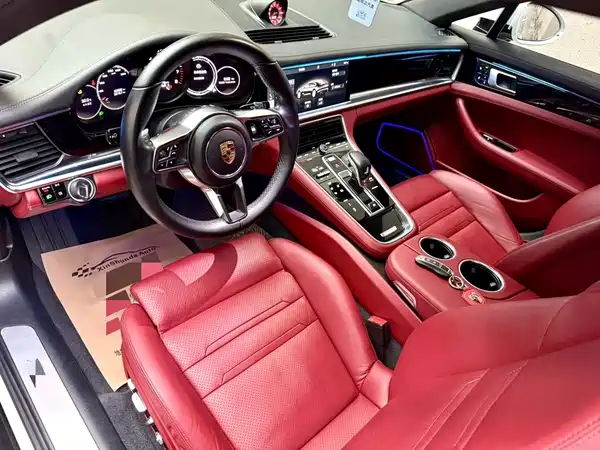 Porsche Panamera 2018