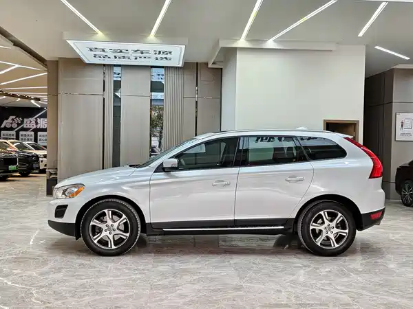 Volvo XC60 2012