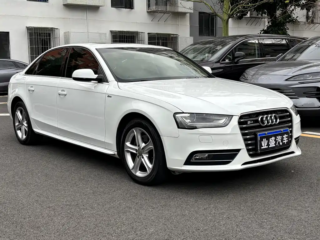 Audi A4L 2015 — фото 3