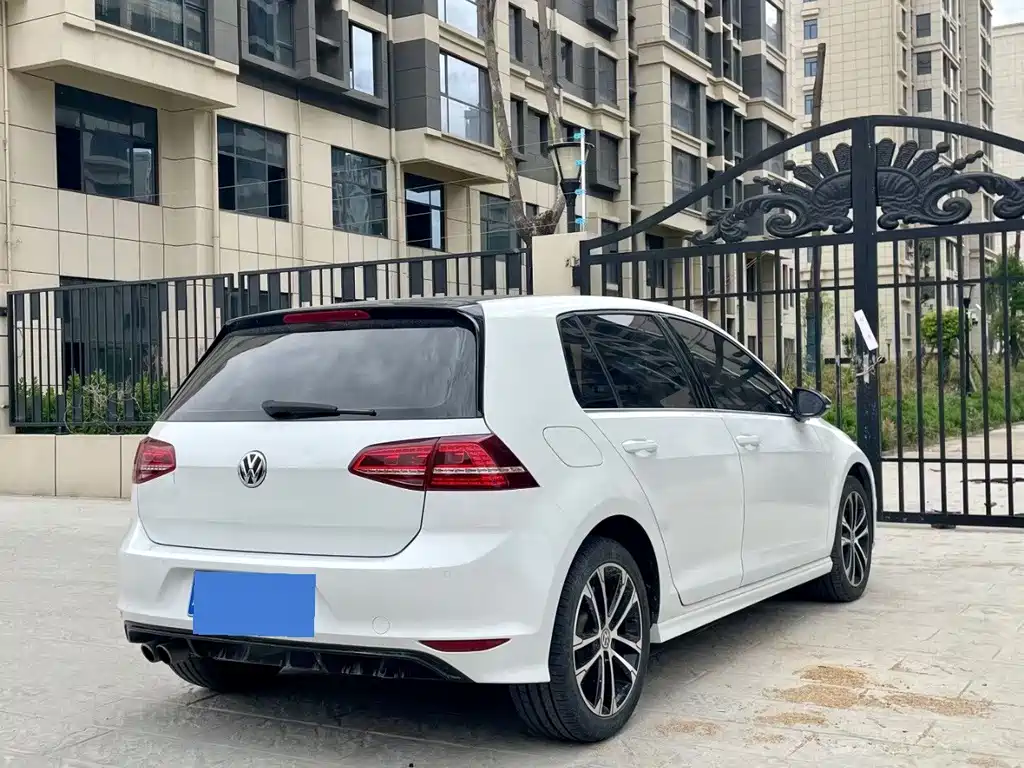 Volkswagen Golf 2016