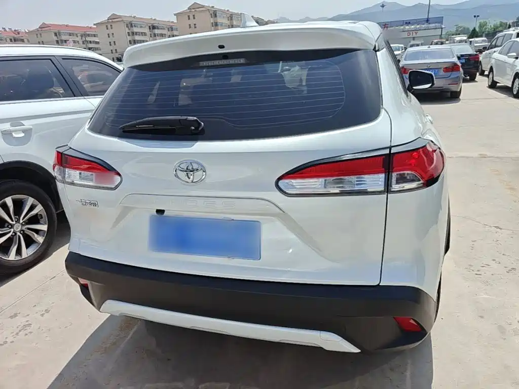 Toyota Corolla Cross 2022 — фото 6
