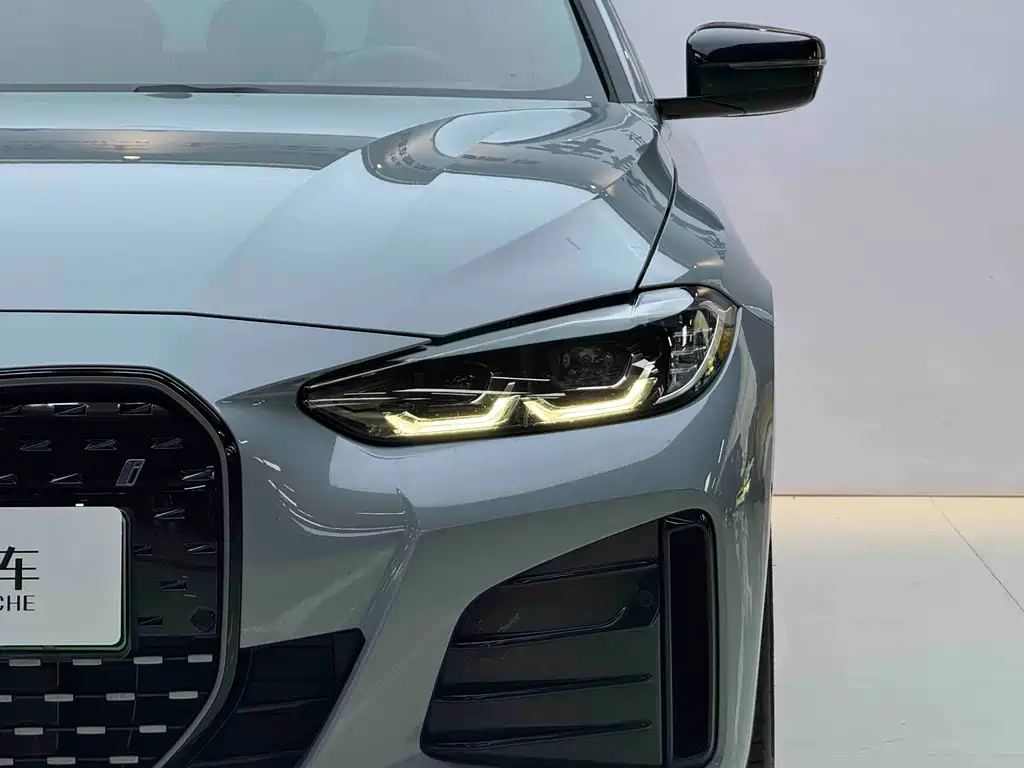 BMW i4 2024 — фото 13
