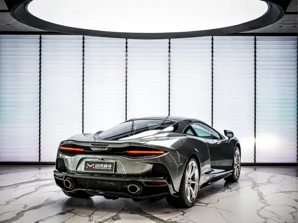 McLaren GT 2021
