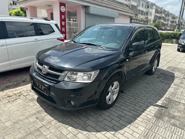 Fiat Viaggio 2012