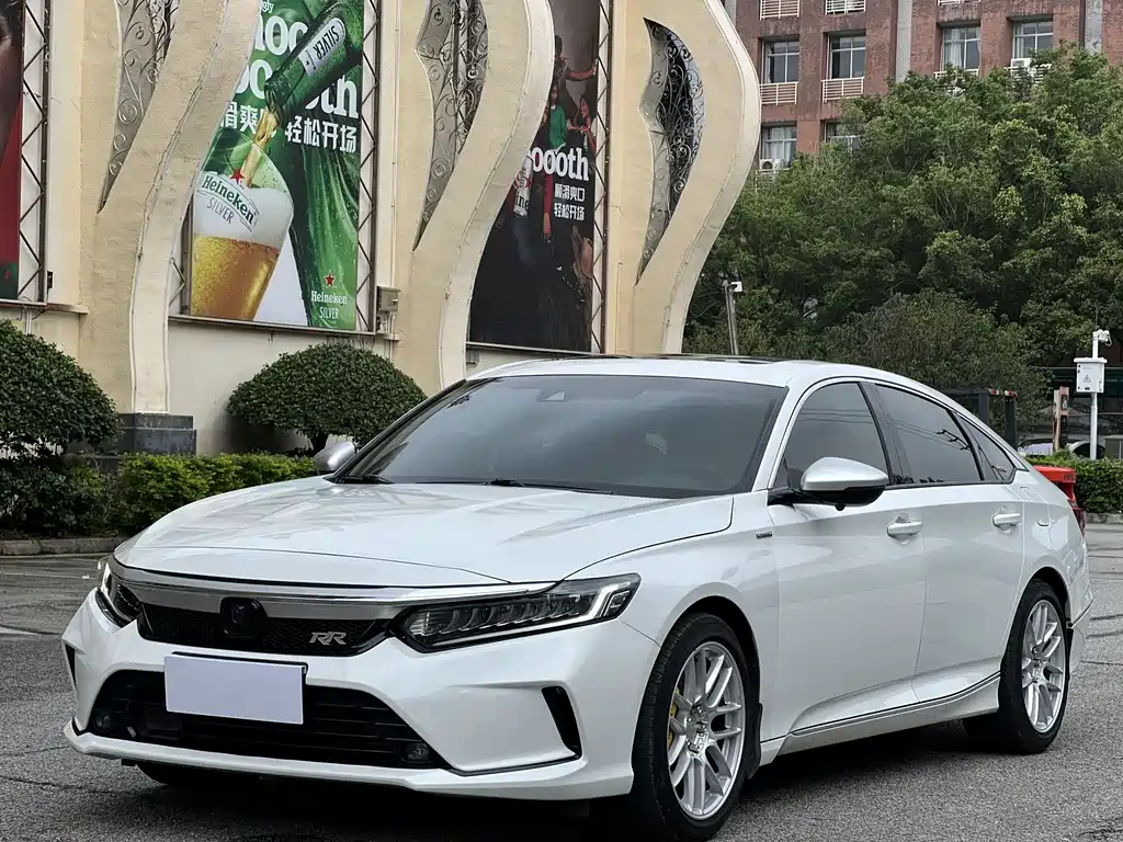 Honda Inspire 2022 — фото 1