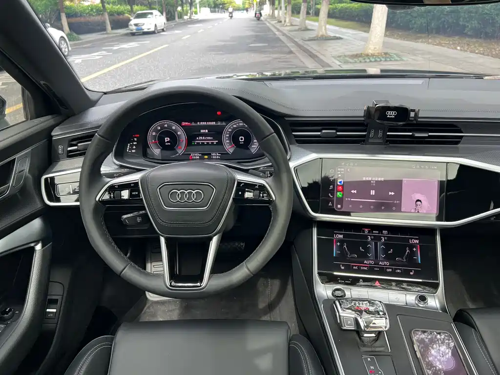 Audi A6L 2025 — фото 24