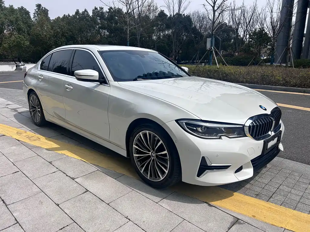 BMW 3 Series 2019 — фото 2