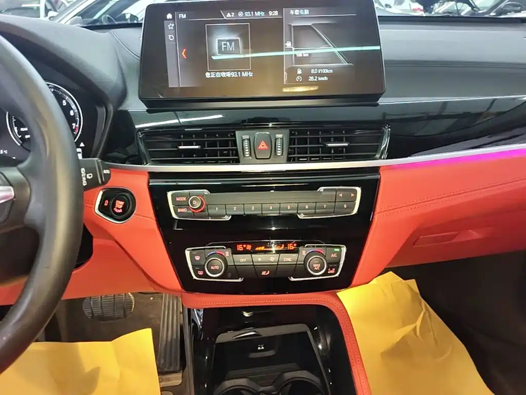 BMW X2 2023 — фото 13