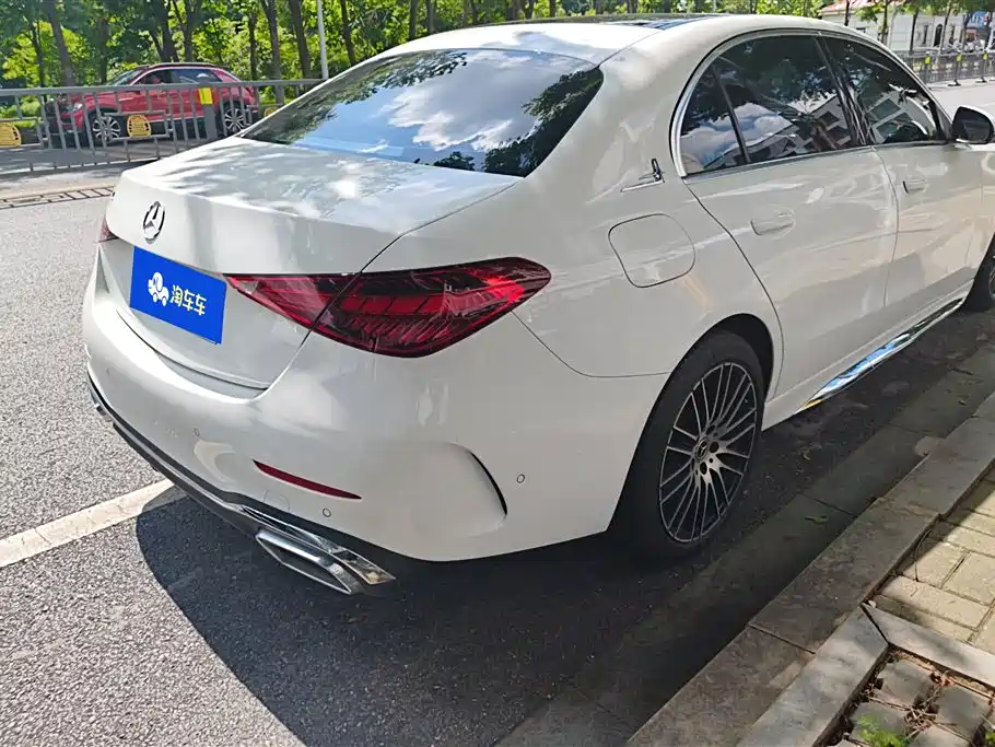 Mercedes-Benz C-Class 2023 — фото 3