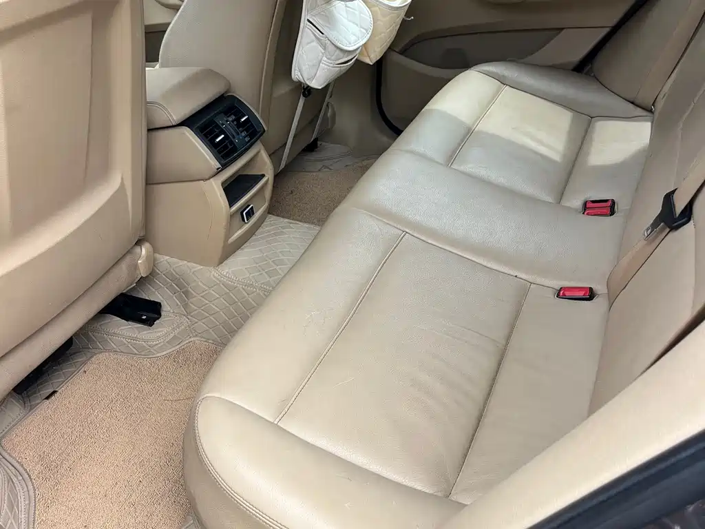 BMW X3 2011