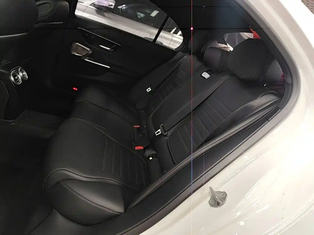 Mercedes-Benz C-Class 2022 — фото 17