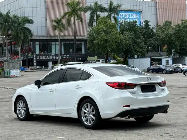 Mazda Atenza 2015