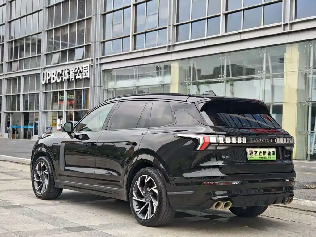 Lynk & Co 09 EM-P 2023 — фото 5