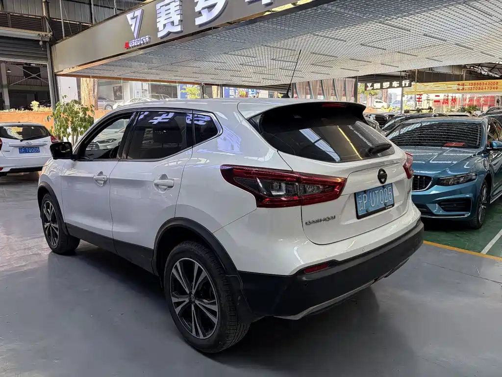 Nissan Qashqai 2021 — фото 8