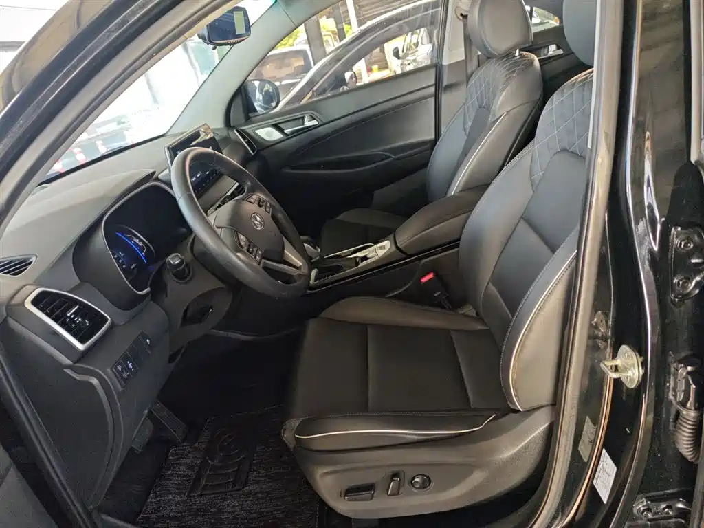 Hyundai Tucson 2019 — фото 15