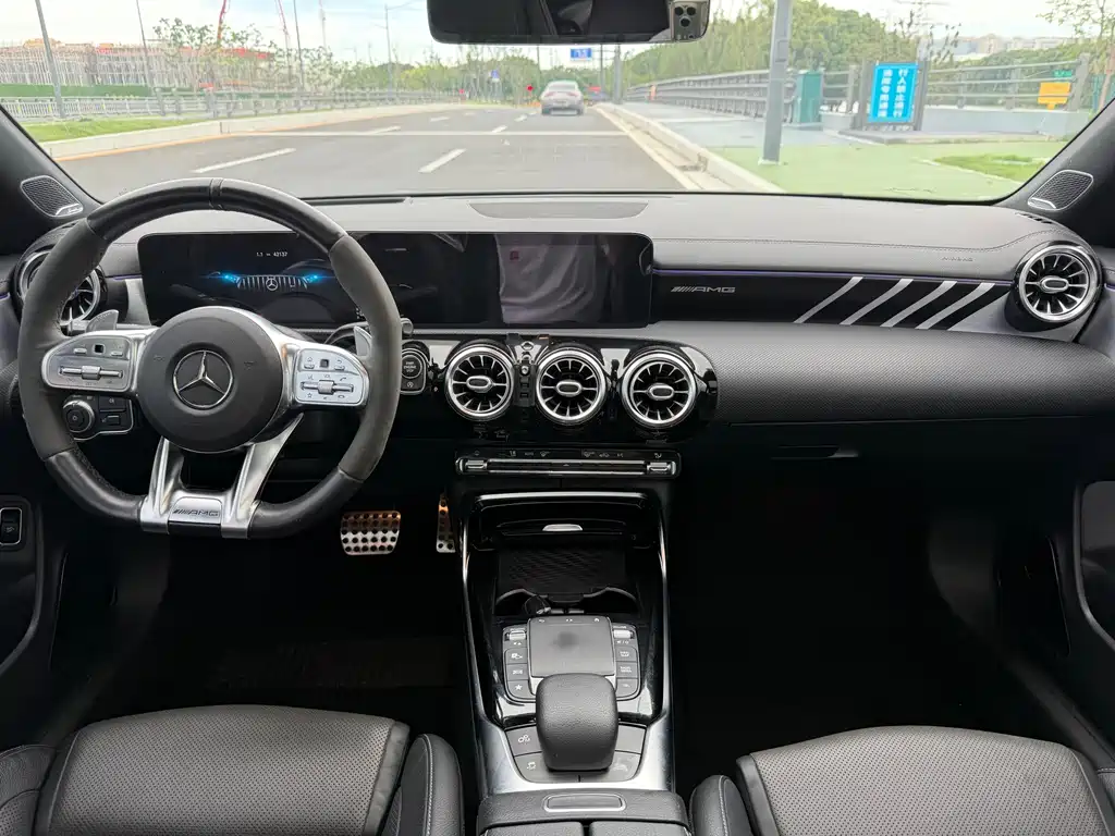 Mercedes-Benz Mercedes CLA AMG 2021 — фото 9
