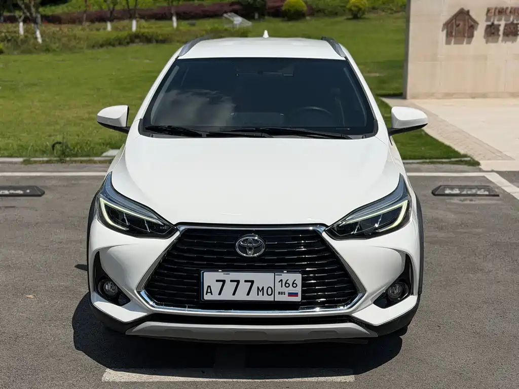 Toyota Yaris L 2022