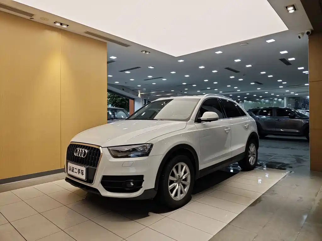 Audi Q3 2015 — фото 1