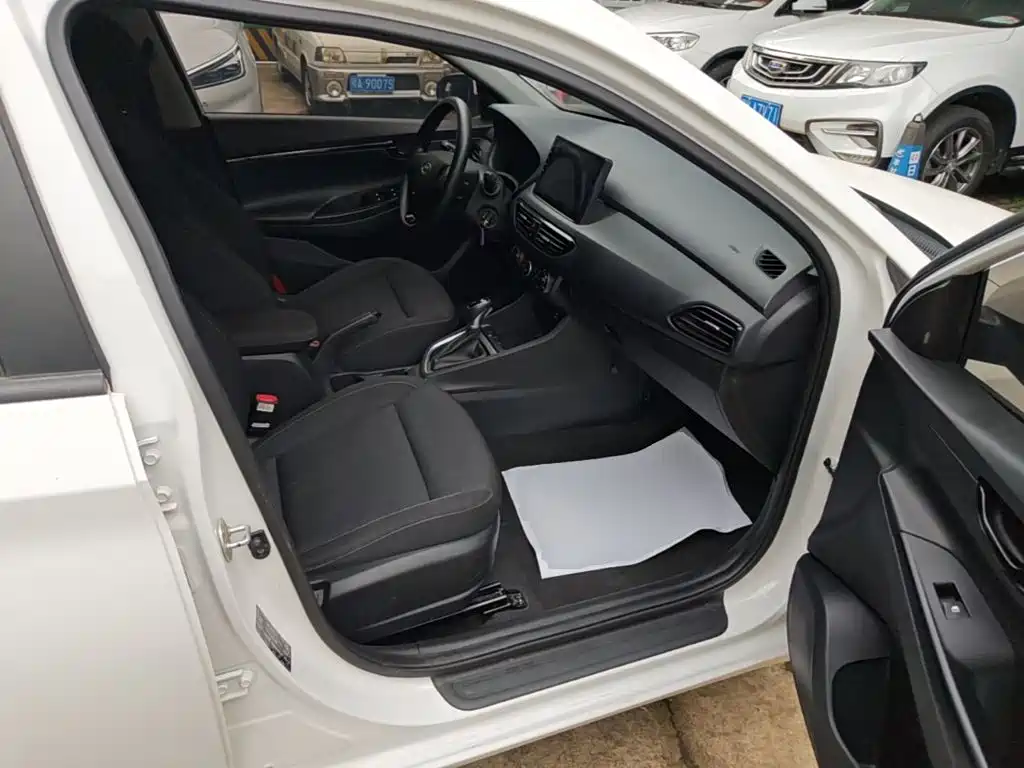 Hyundai Elantra 2022 — фото 25