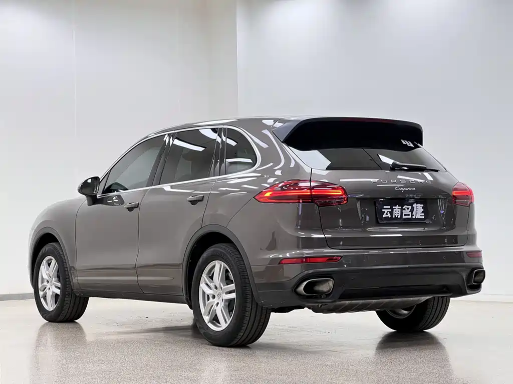 Porsche Cayenne 2015 — фото 4