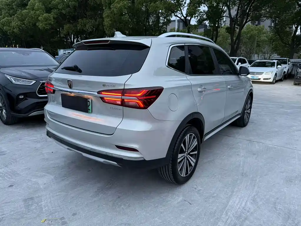 Roewe RX5 New Energy 2018 — фото 9