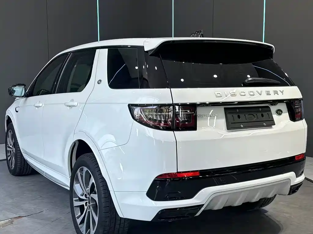 Land Rover Discovery Sport 2024 — фото 8