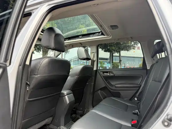 Subaru Forester 2015