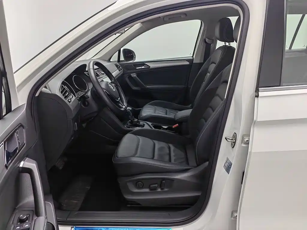 Volkswagen Tiguan L 2019 — фото 10