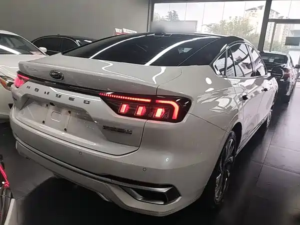 Ford Mondeo 2022