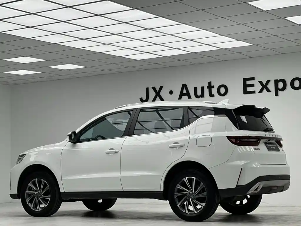 Geely Vision X6 2022