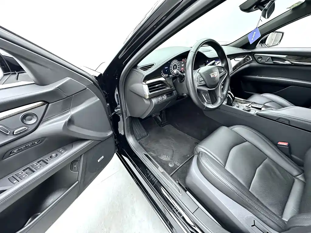 Cadillac CT6 2022 — фото 6