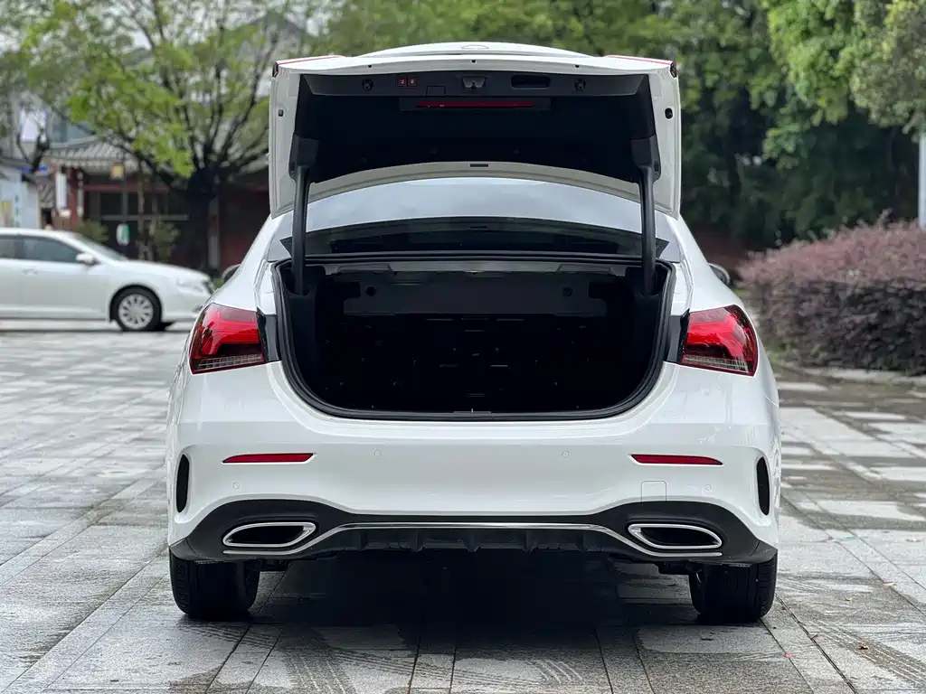 Mercedes-Benz A-Class 2023 — фото 23
