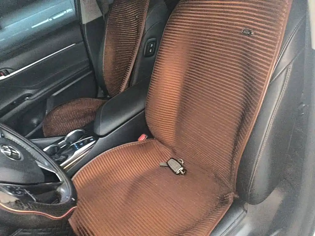 Toyota Camry 2020 — фото 16