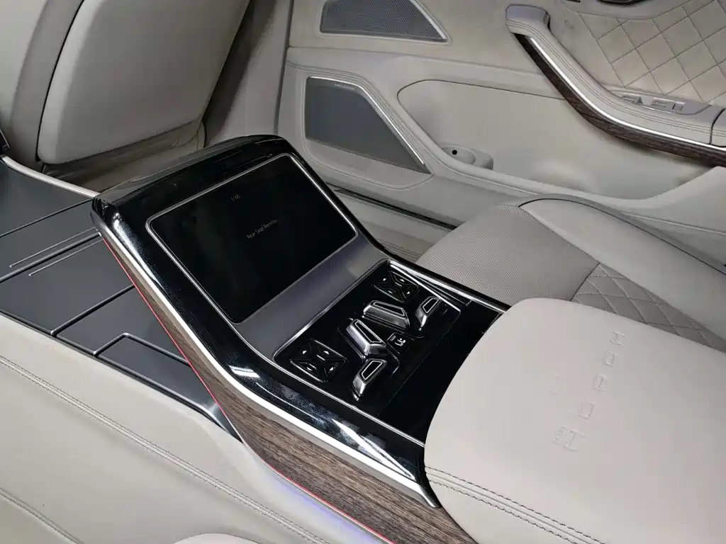 Audi A8 2022 — фото 34