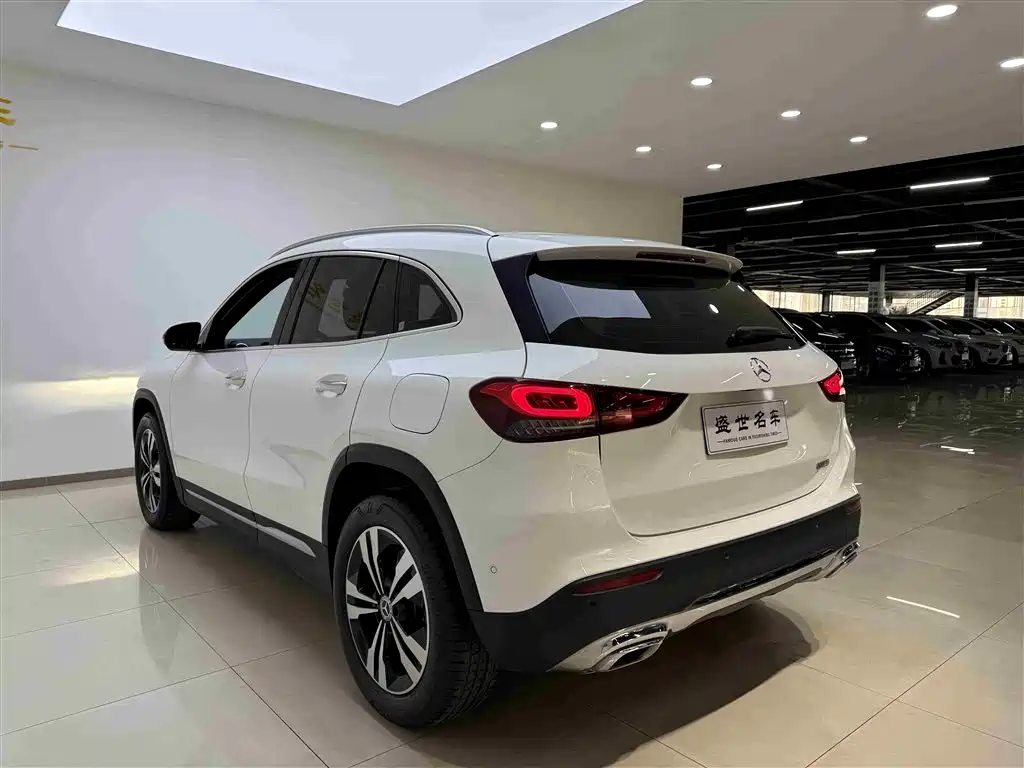 Mercedes-Benz GLA 2020 — фото 20