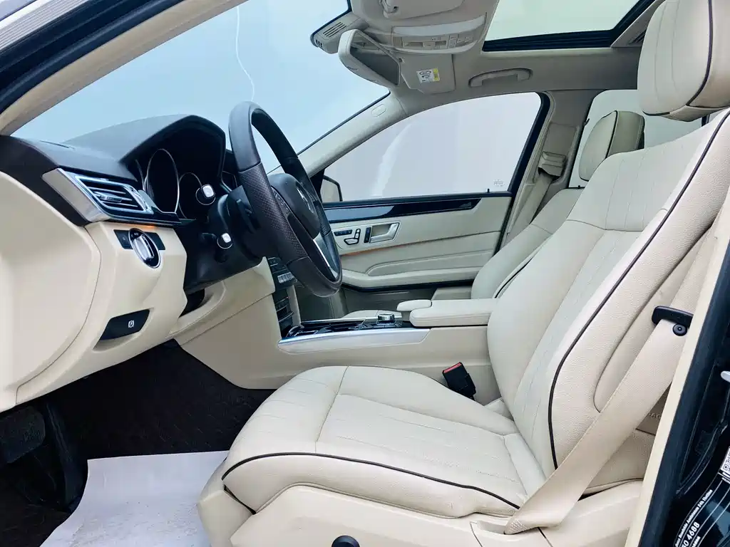 Mercedes-Benz E-Class 2015 — фото 15