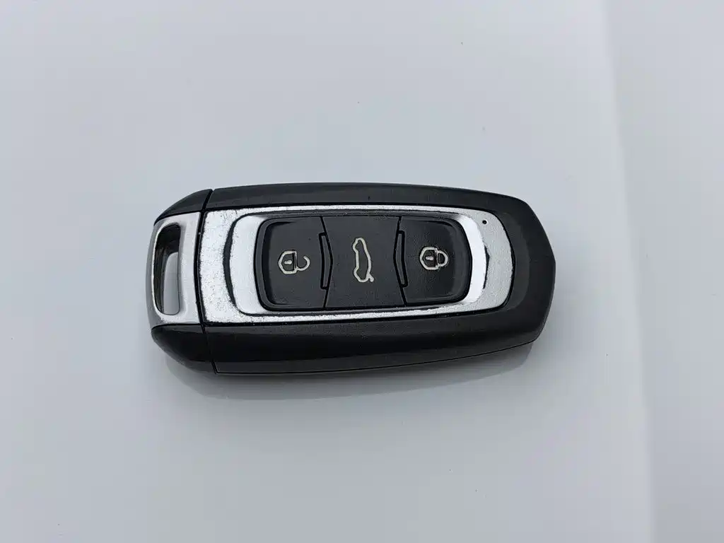 Geely Galaxy Panda 2023 — фото 19
