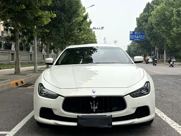 Maserati Ghibli 2015
